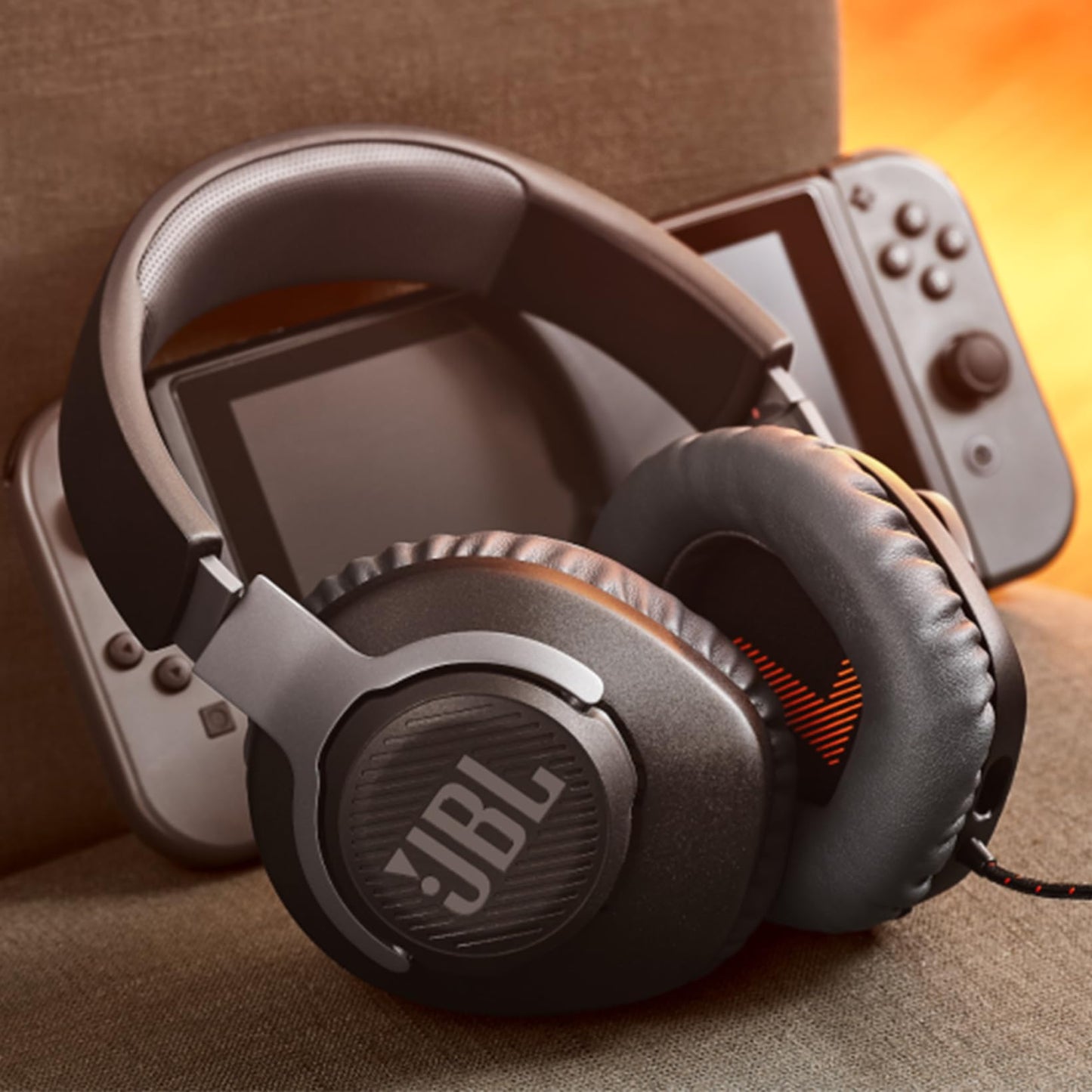 JBL Quantum 100: Wired Gaming Headset (Mic, Memory Foam) Vortex